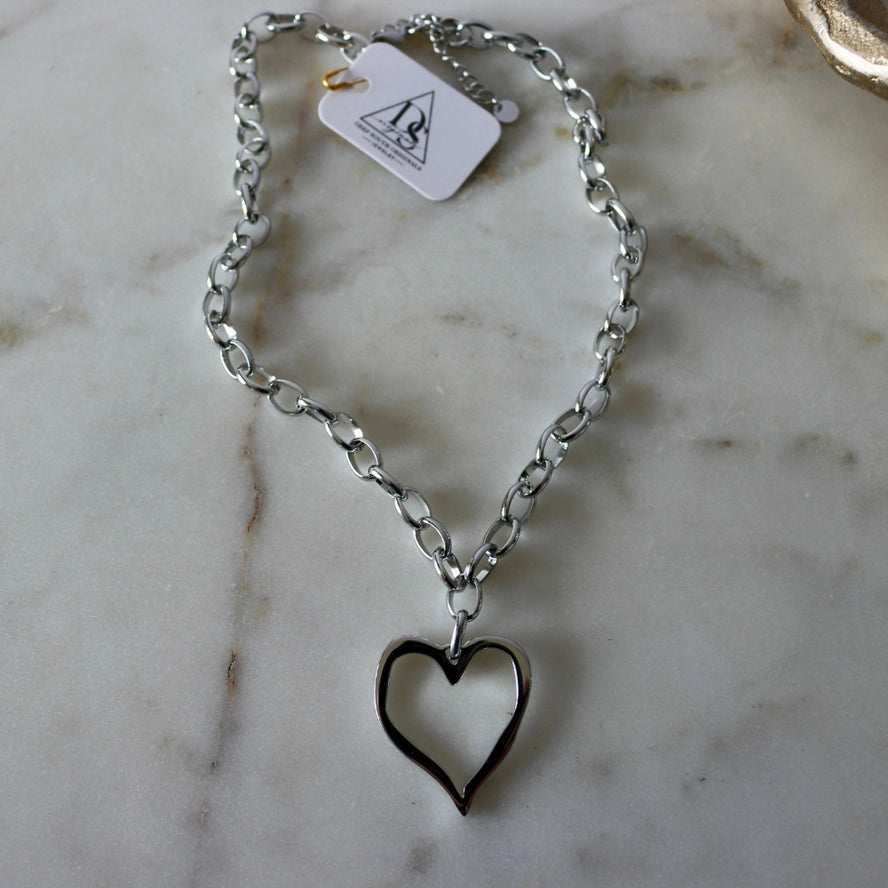 5029 OPEN HEART NECKLACE SILVER